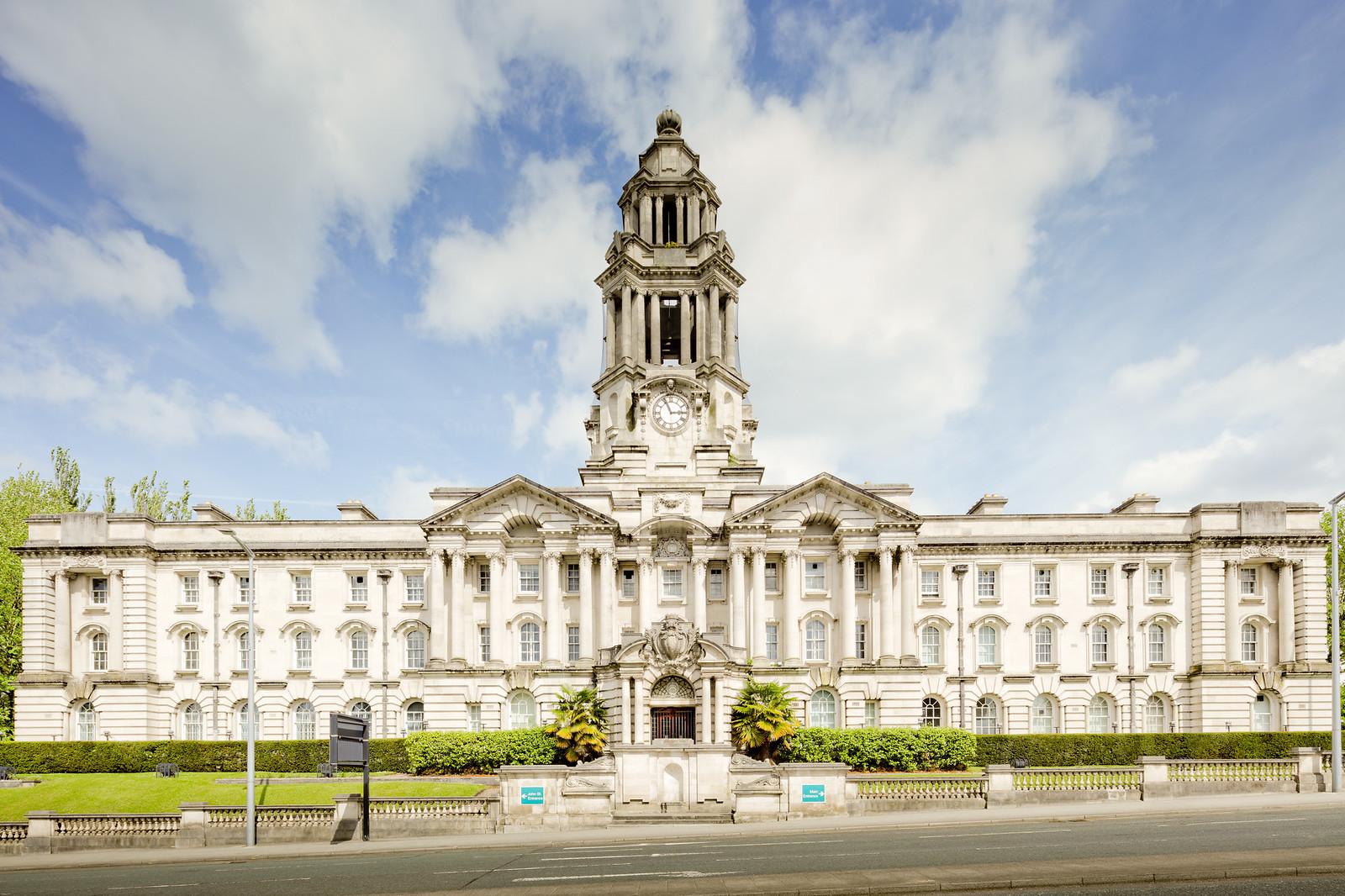 Manchester Residents Vote on Council Control in 2026 Elections